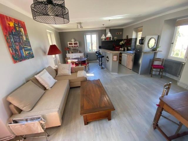 La Croquante Face Au Chateau Apartment